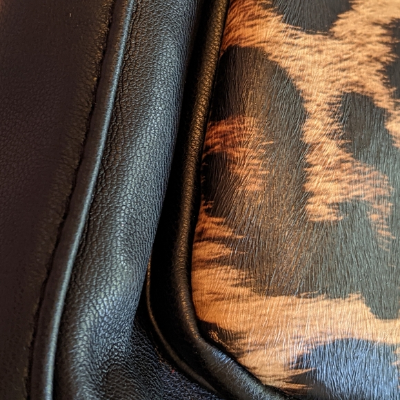 Vintage Leather Satchel Purse - Picture 10 of 15